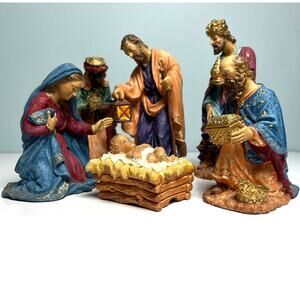 Vintage Nativity Set Holy Family Lightweight Hand Painted Christmas Decor 7"